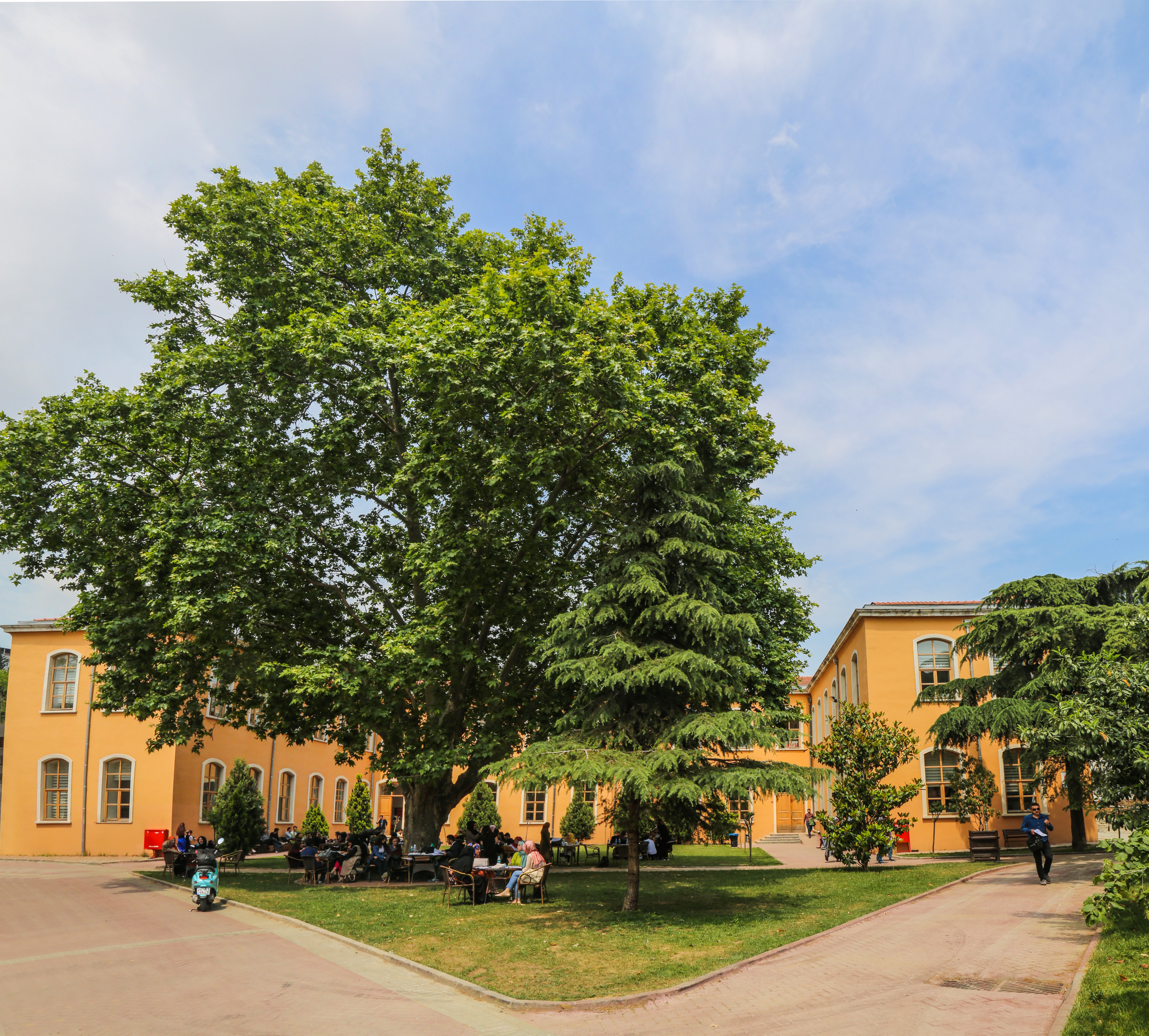 Haliç Yerleşkesi